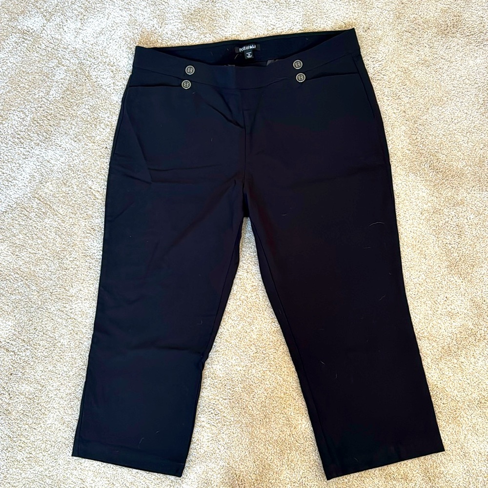 Black size 18 cropped pants